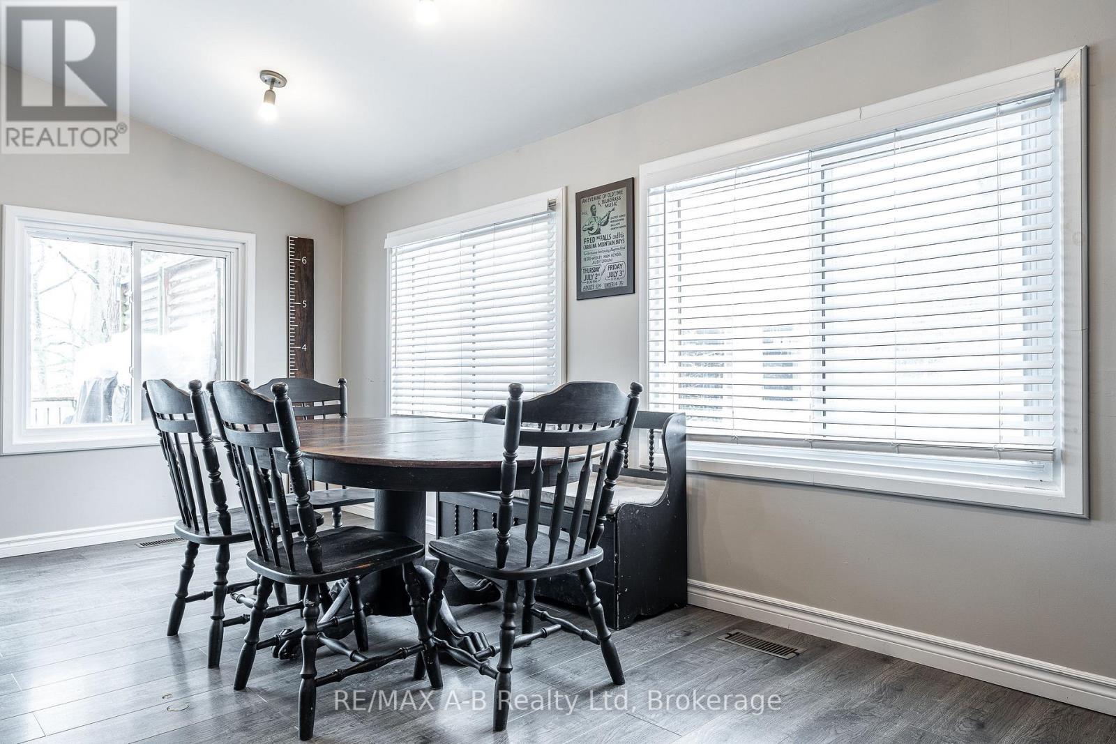 250 Orchard Avenue, Zorra, ON - Indoor Photo Showing Dining Room
