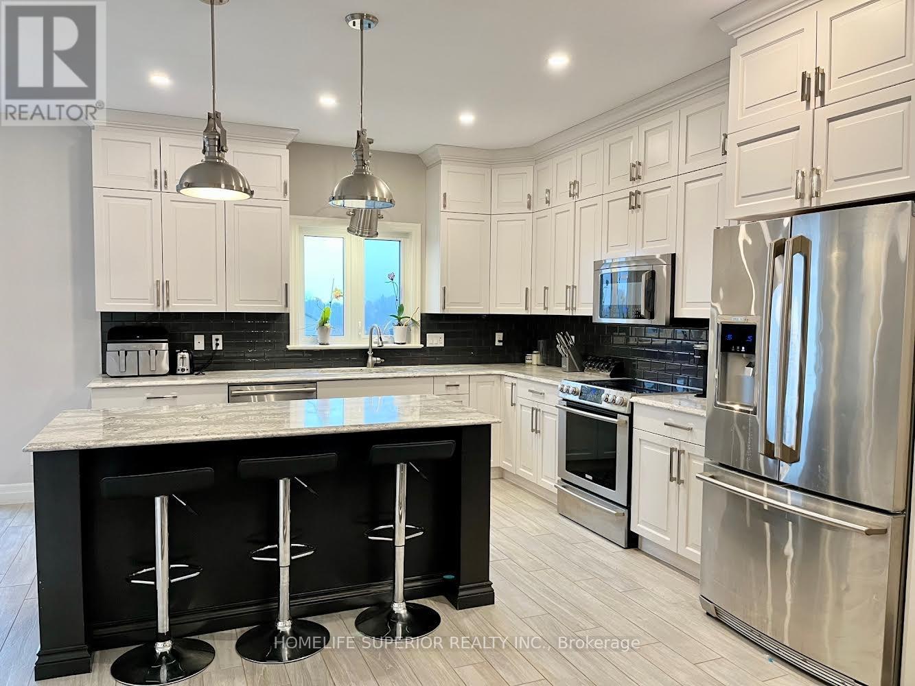 23 Crews Crescent, Quinte West (Murray Ward), ON - Indoor Photo Showing Kitchen With Upgraded Kitchen