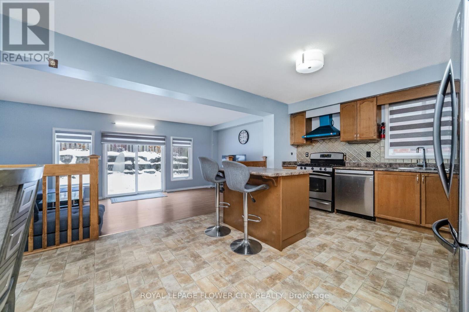 107 Skipton Crescent, Cambridge, ON - Indoor Photo Showing Kitchen