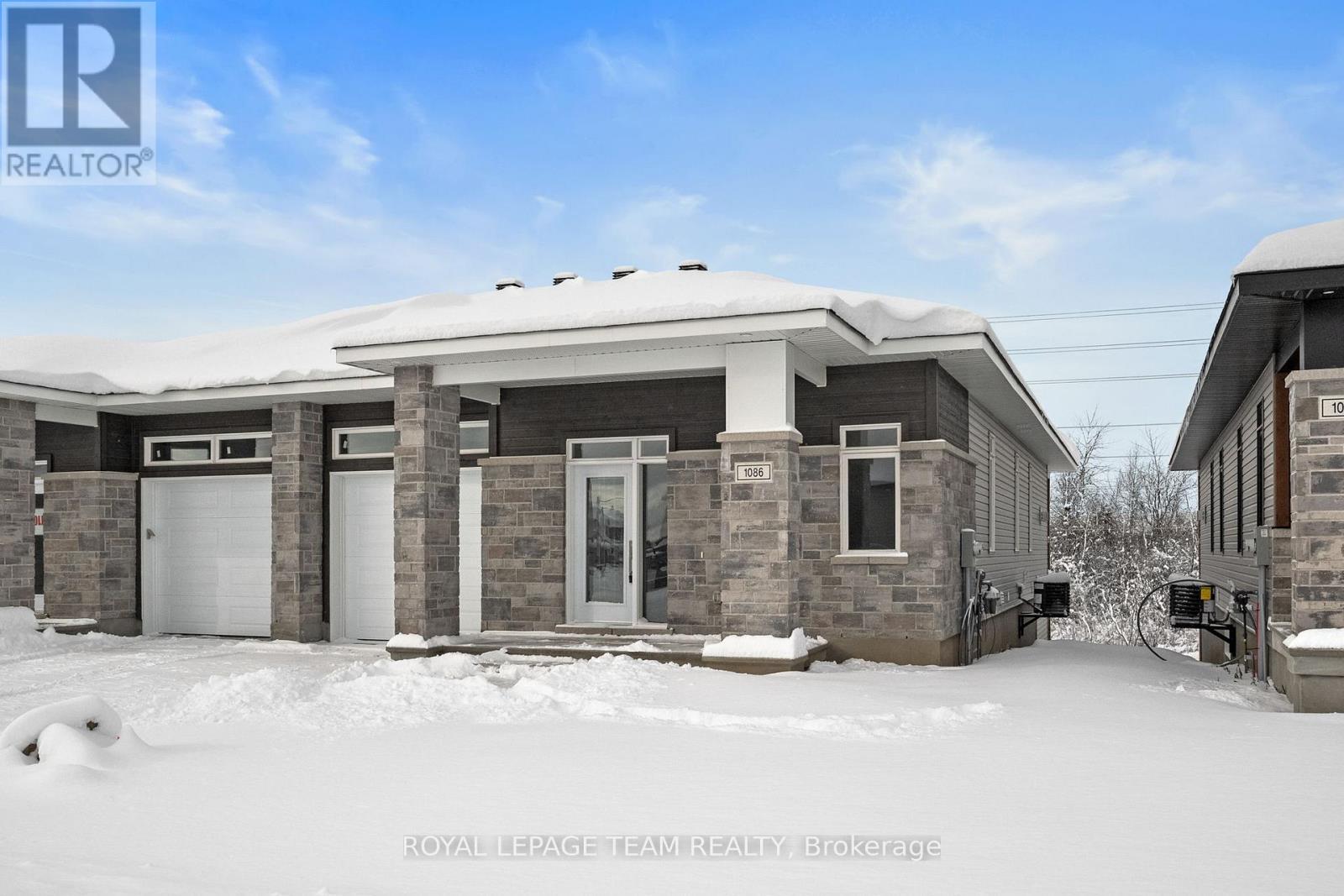 1086 Moore Street, Brockville, ON - Outdoor