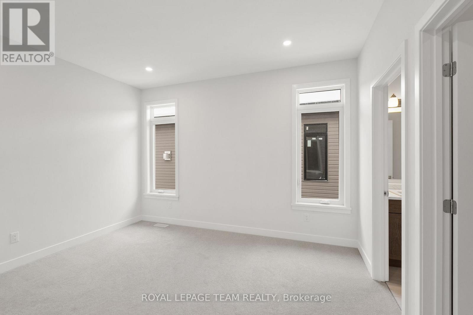 1086 Moore Street, Brockville, ON - Indoor Photo Showing Other Room