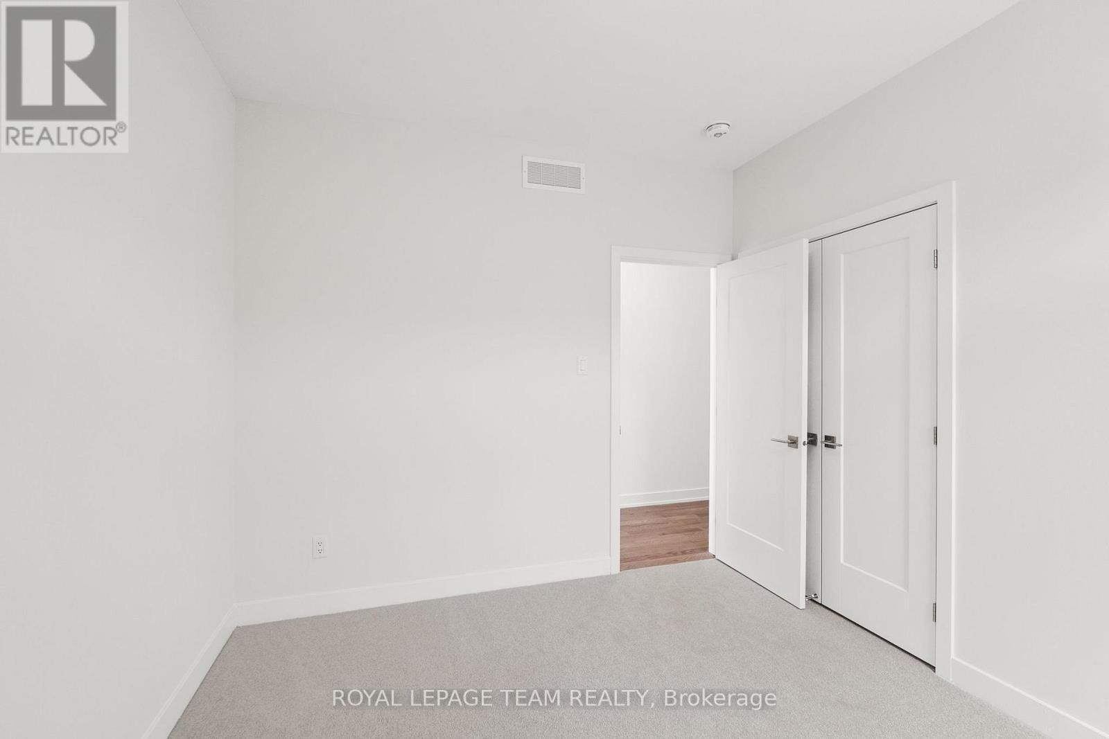 1086 Moore Street, Brockville, ON - Indoor Photo Showing Other Room