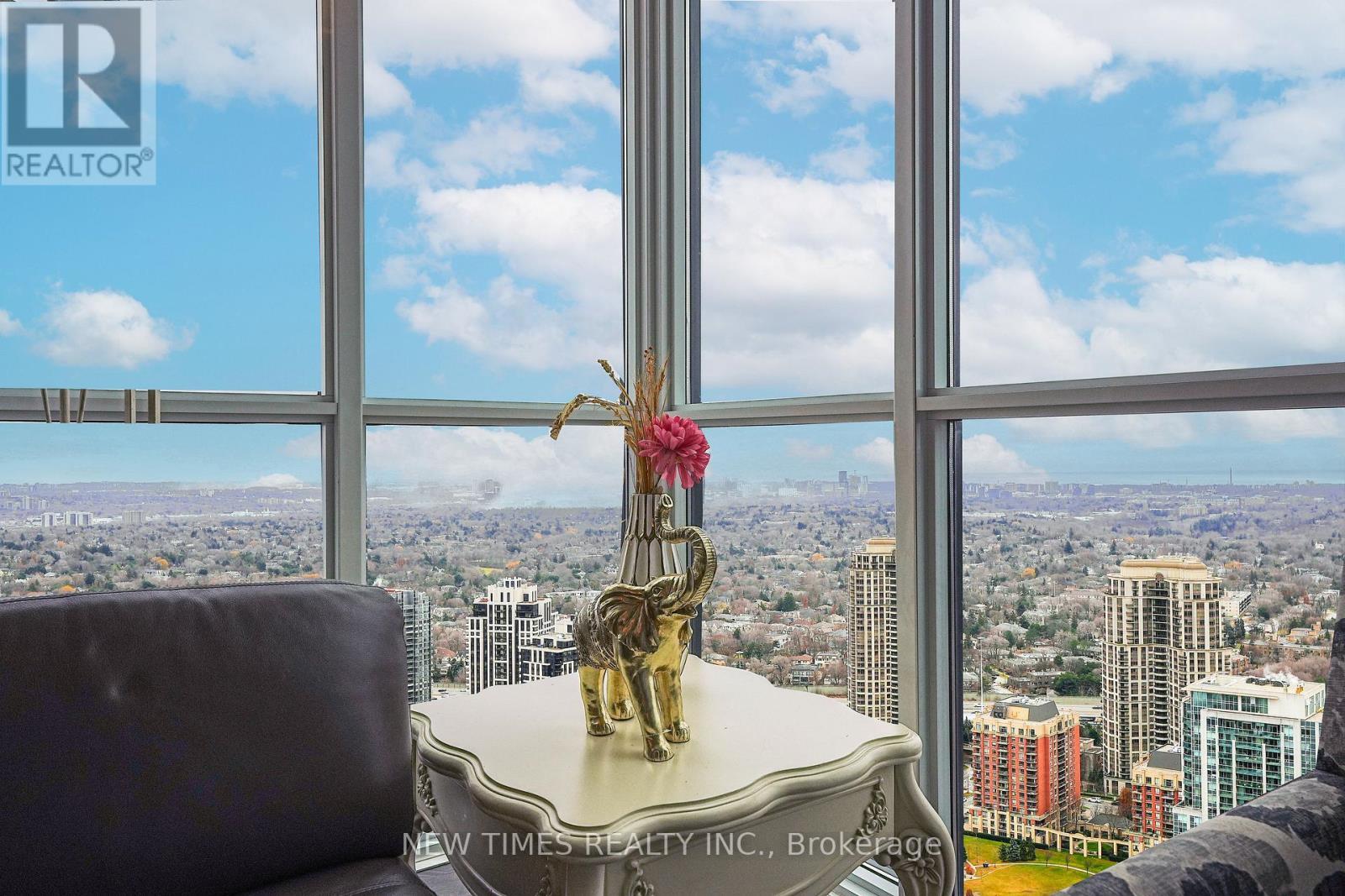 4202 - 9 Bogert Avenue, Toronto, ON - Indoor