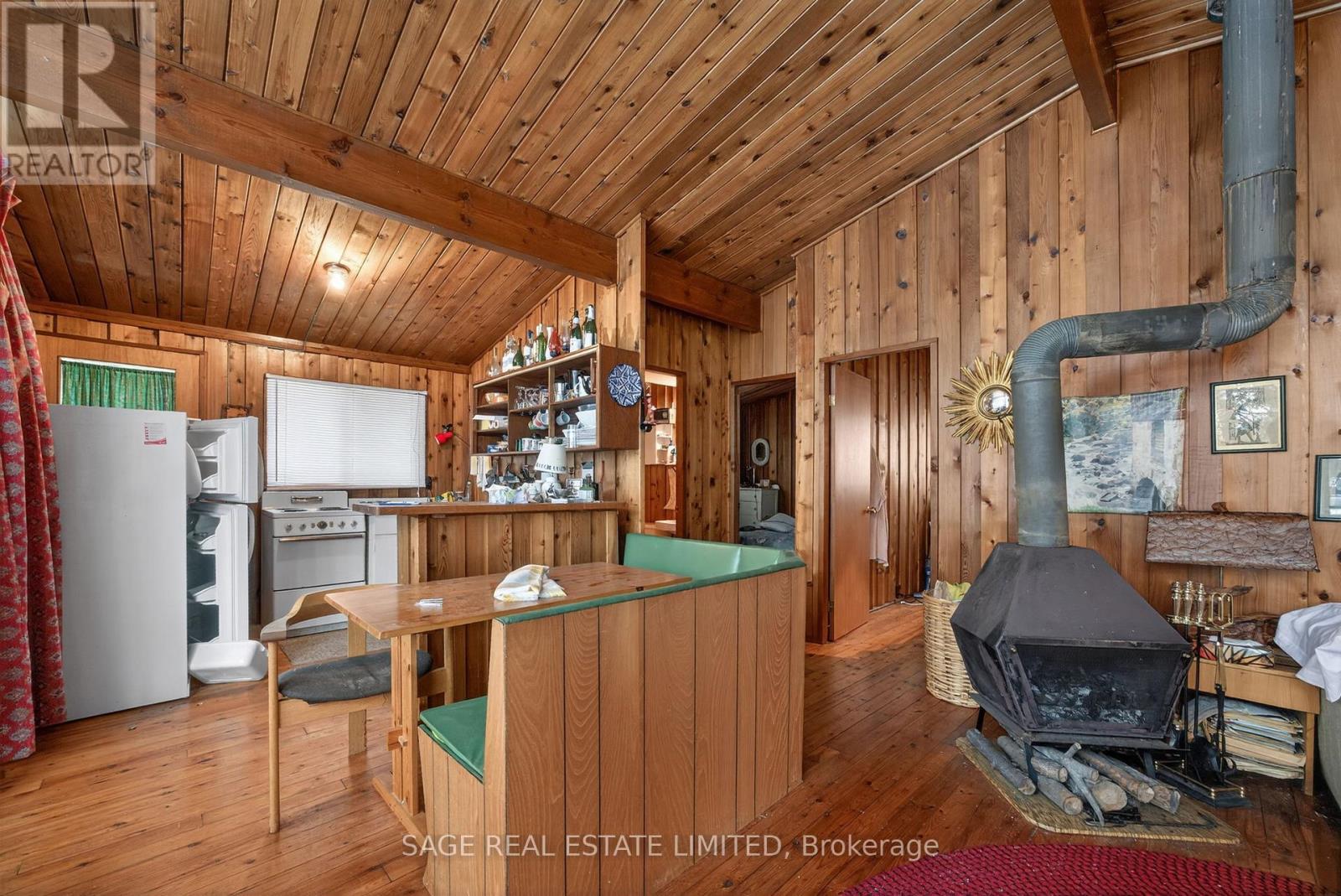 7856 Birch Drive, Ramara, ON - Indoor Photo Showing Other Room