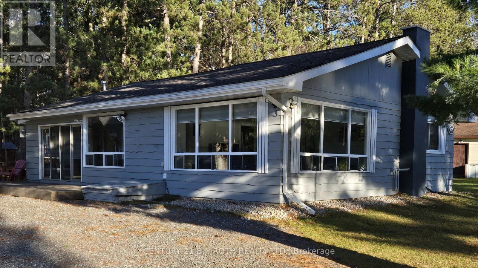 375 Santas Village Road, Bracebridge, ON - Outdoor