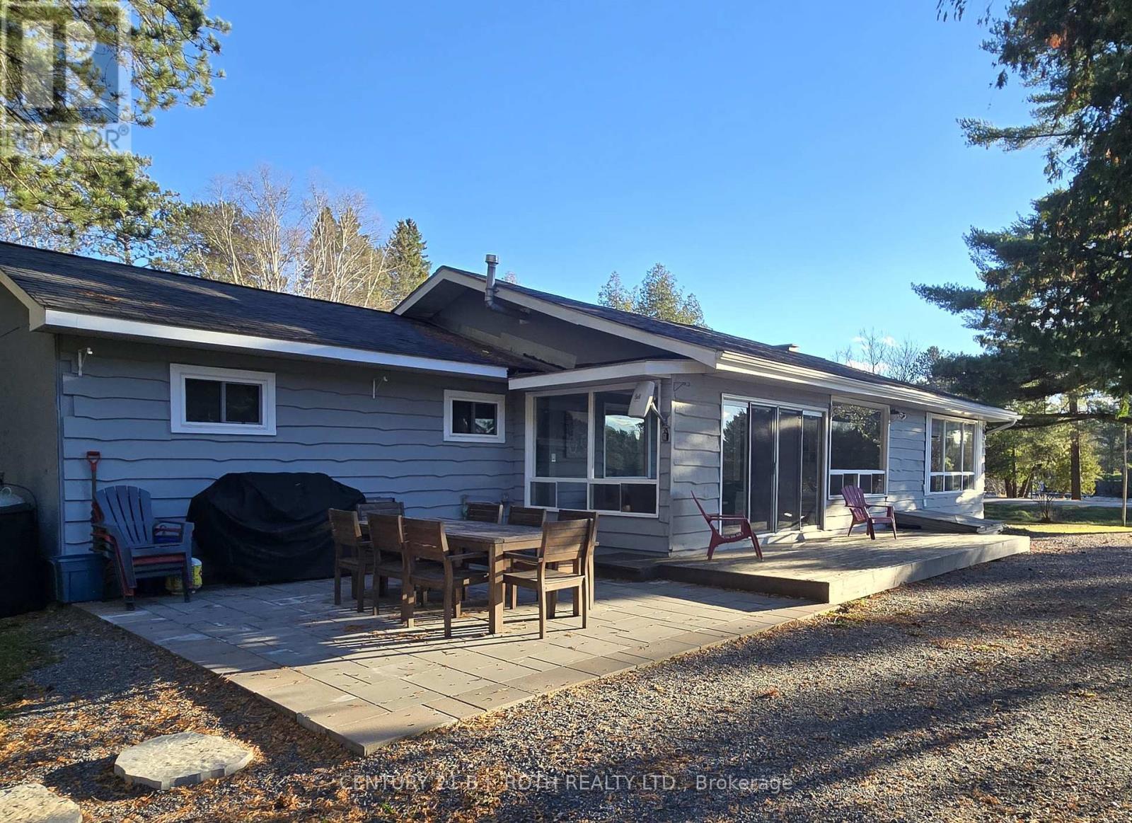 375 Santas Village Road, Bracebridge, ON - Outdoor