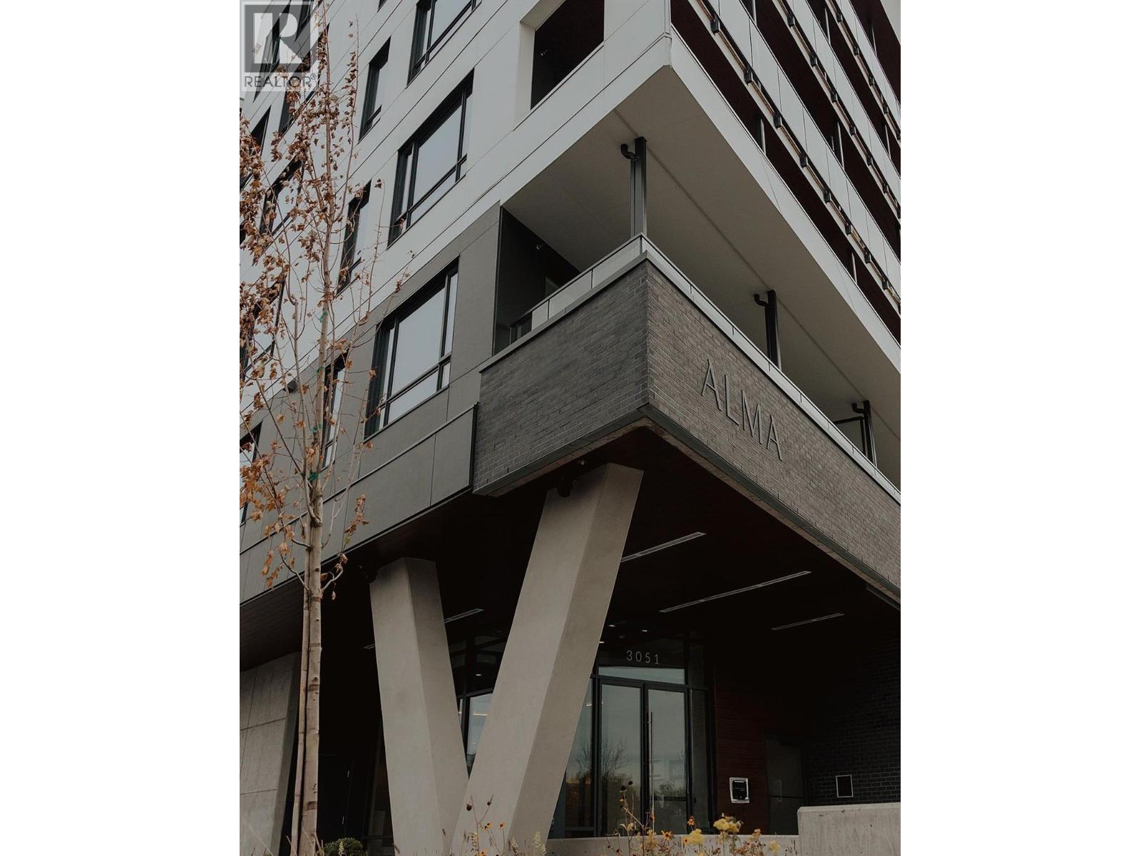 Building near Alma lobby - 3051 Abbott Street Unit# 309, Kelowna, BC - Outdoor