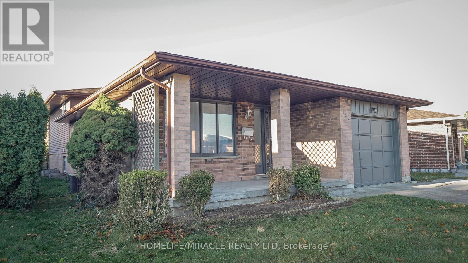 Main - 699 Classic Drive, London East, ON - Outdoor