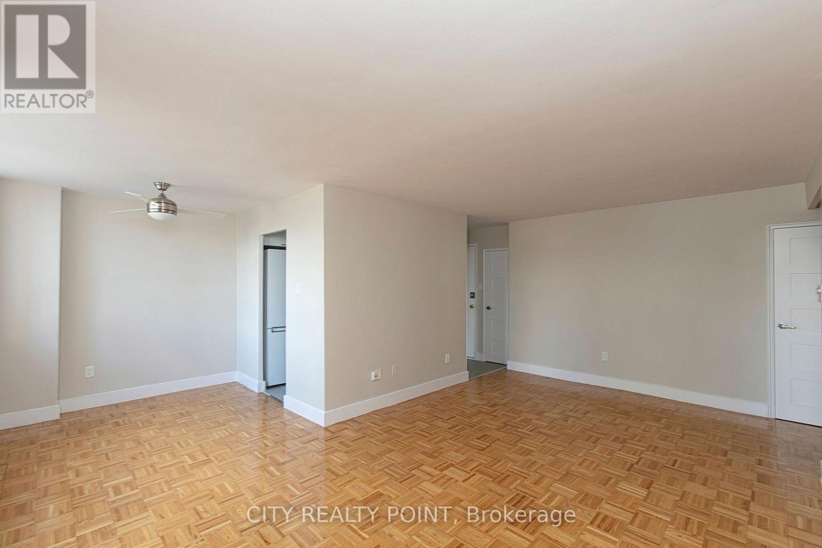 602 - 55 Isabella Street, Toronto, ON - Indoor Photo Showing Other Room