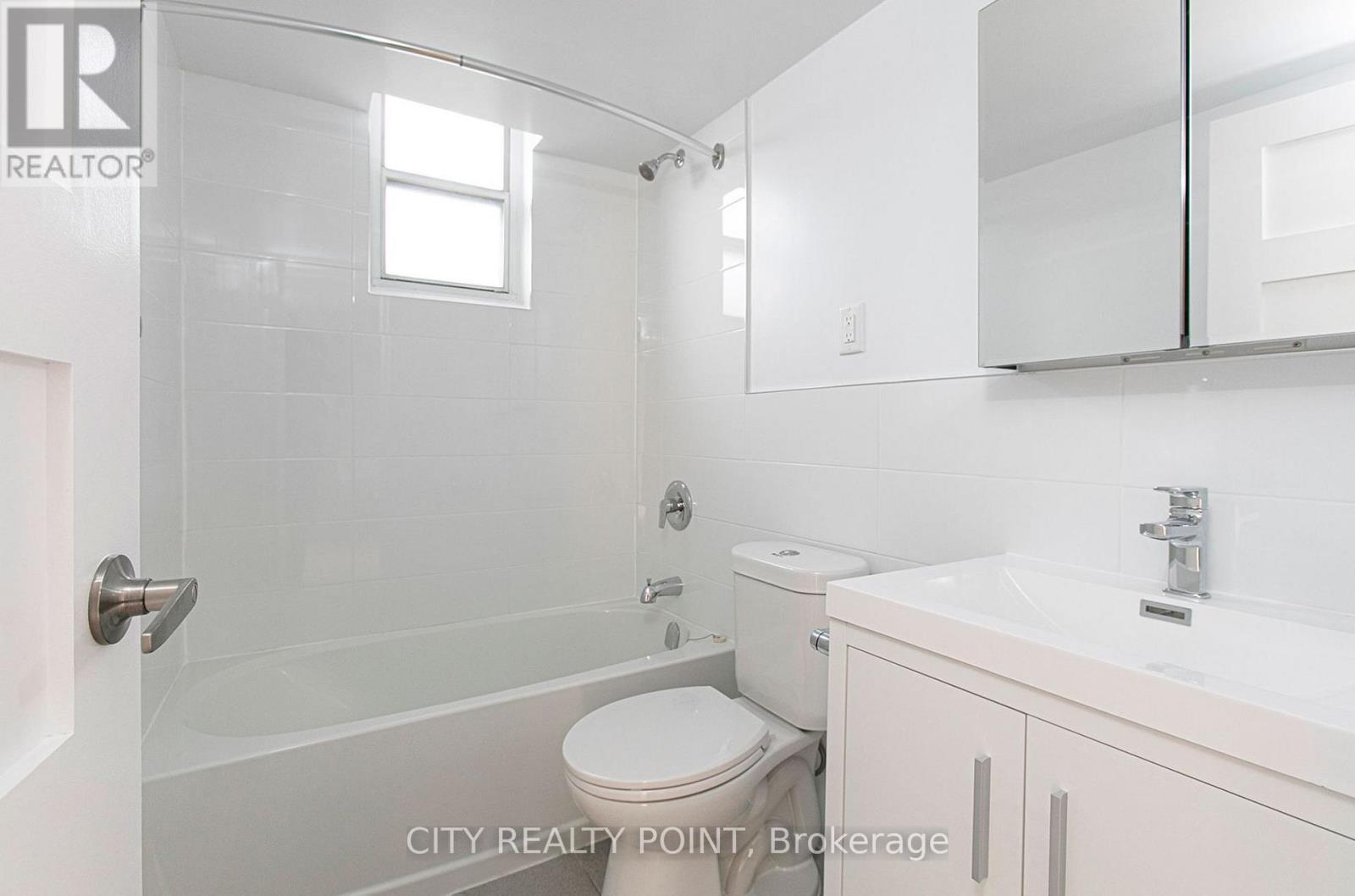 602 - 55 Isabella Street, Toronto, ON - Indoor Photo Showing Bathroom
