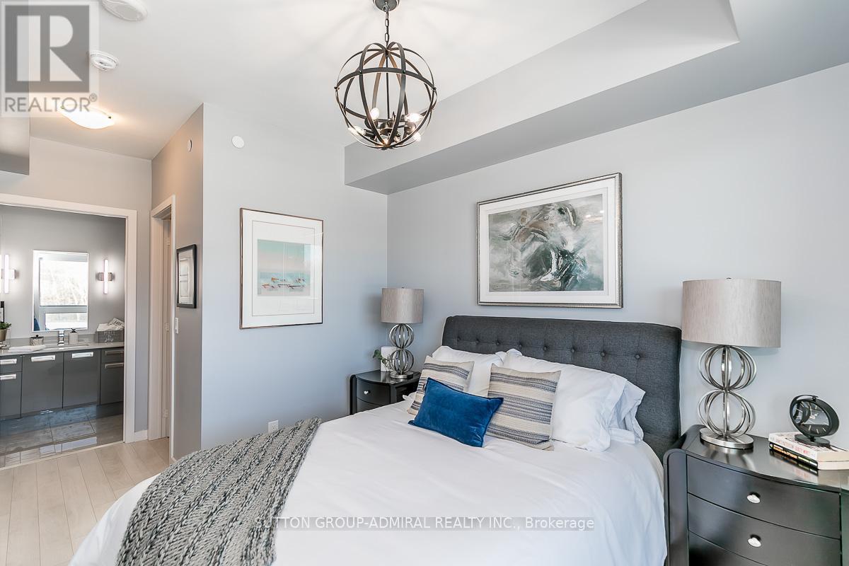 A216 - 241 Sea Ray Avenue, Innisfil, ON - Indoor Photo Showing Bedroom