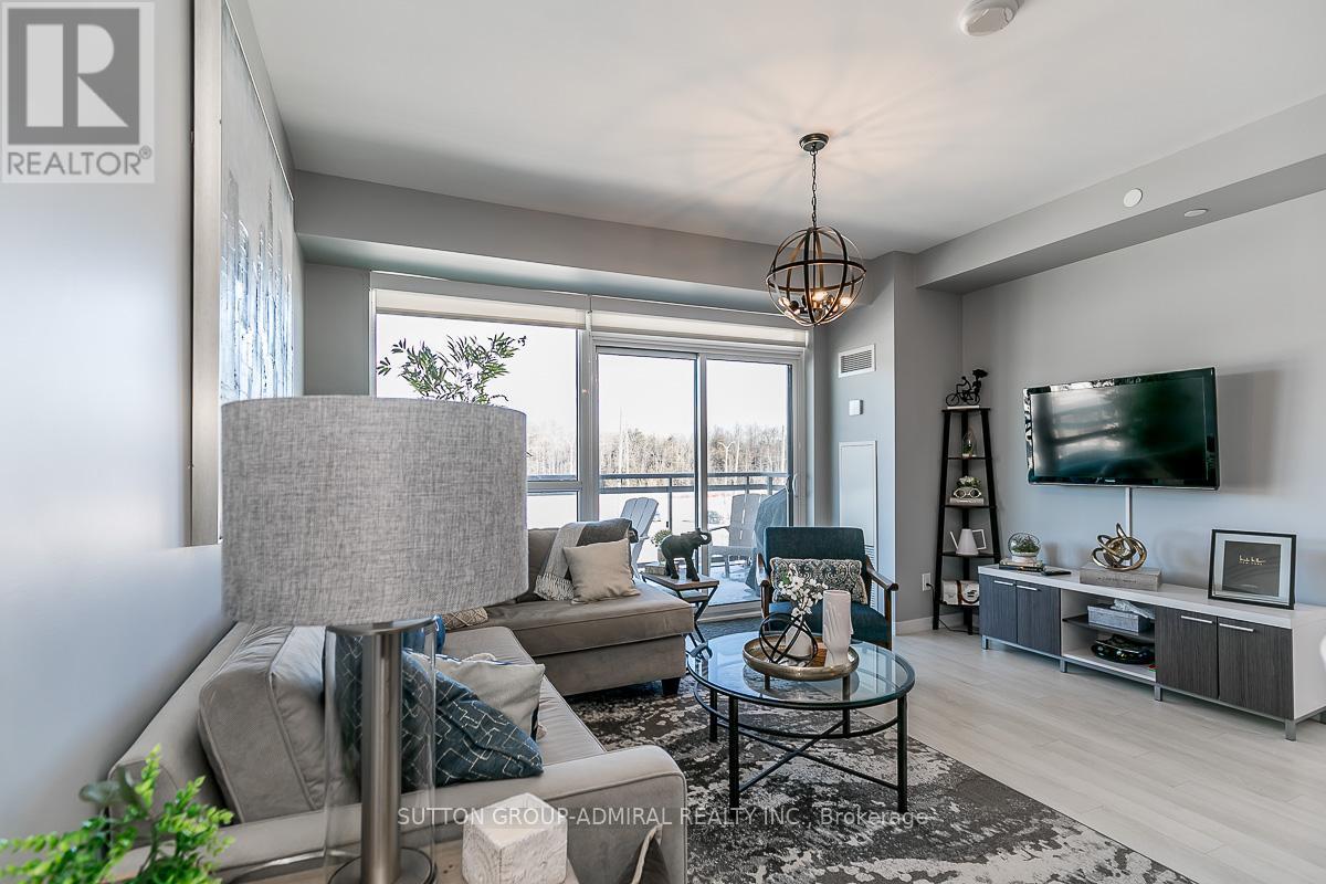 A216 - 241 Sea Ray Avenue, Innisfil, ON - Indoor Photo Showing Living Room