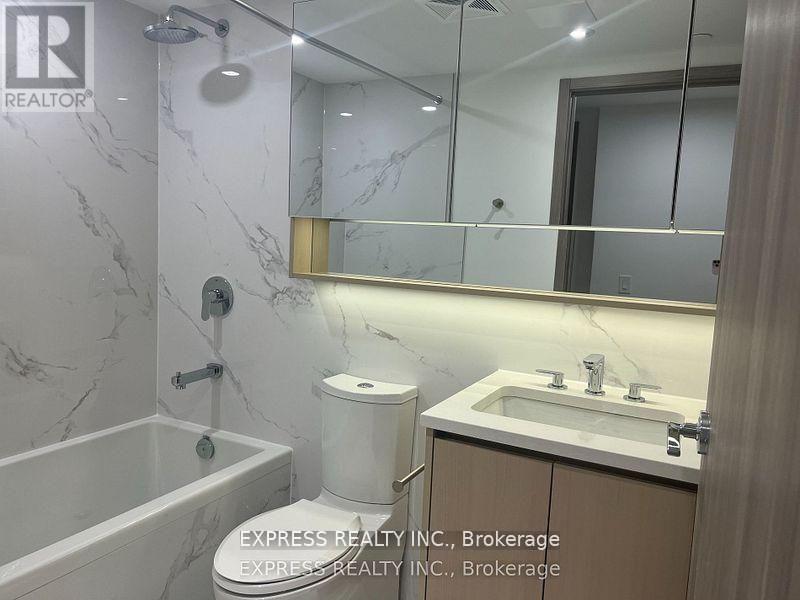 1507 - 38 Widmer Street, Toronto, ON - Indoor Photo Showing Bathroom