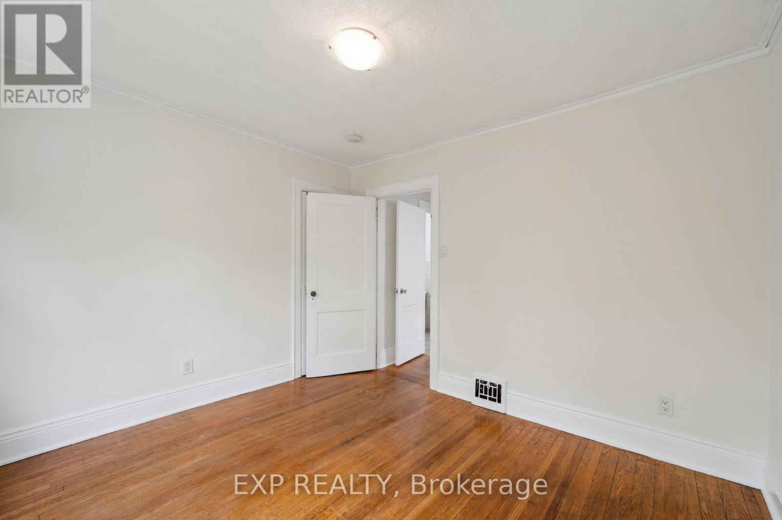 289 Houghton Avenue S, Hamilton, ON - Indoor Photo Showing Other Room