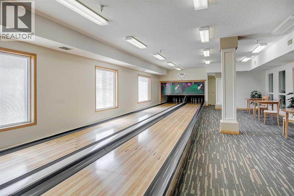 201, 223 Tuscany Springs Boulevard Nw, Calgary, AB - Indoor Photo Showing Other Room