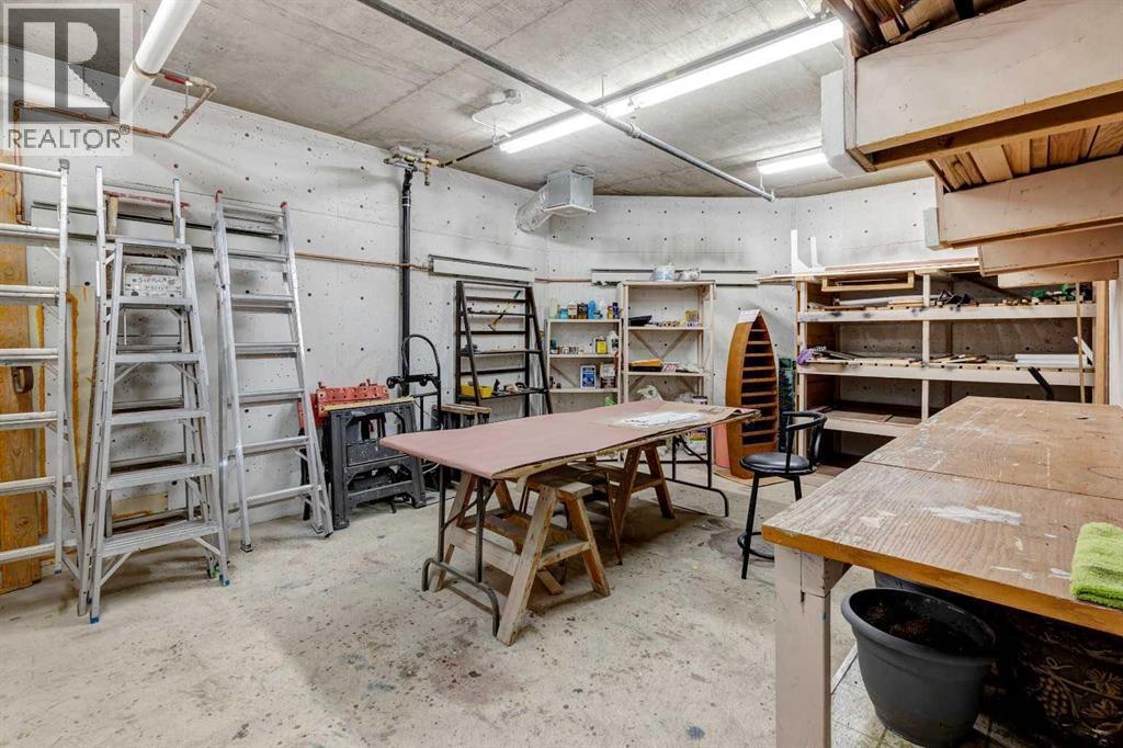 201, 223 Tuscany Springs Boulevard Nw, Calgary, AB - Indoor