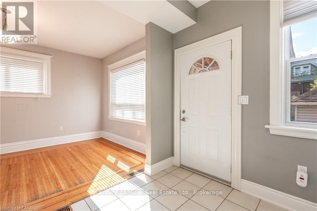 Main - 39 Connaught Avenue N, Hamilton (Stipley), ON - Indoor Photo Showing Other Room