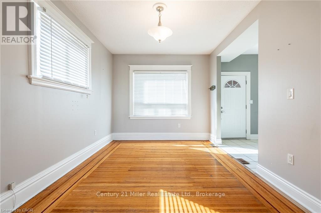 Main - 39 Connaught Avenue N, Hamilton (Stipley), ON - Indoor Photo Showing Other Room