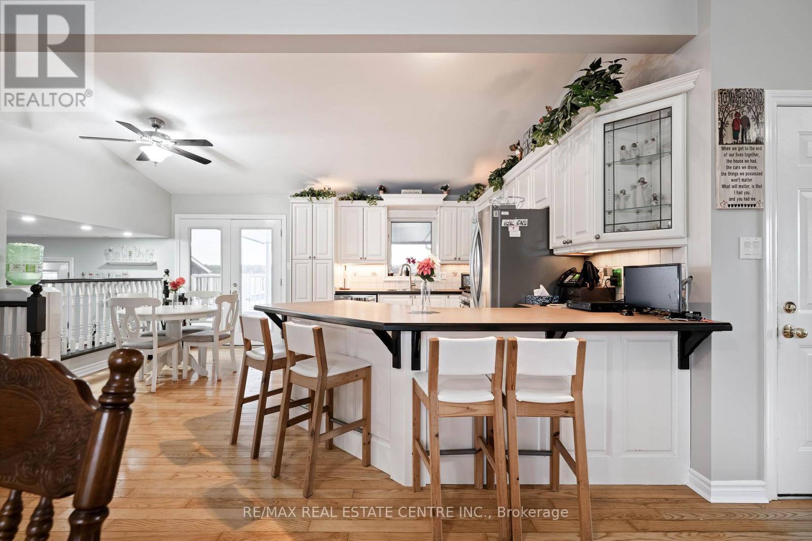 395115 County Road 12 Road, Amaranth, ON - Indoor Photo Showing Dining Room