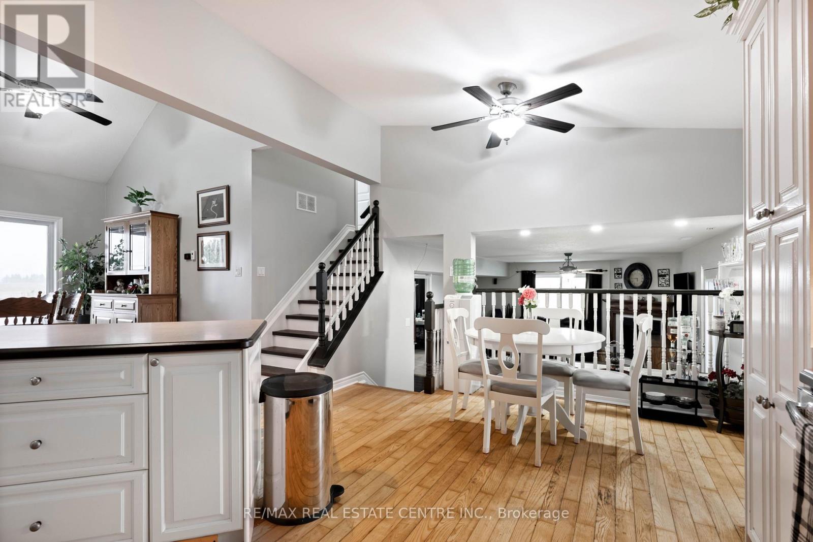 395115 County Road 12 Road, Amaranth, ON - Indoor