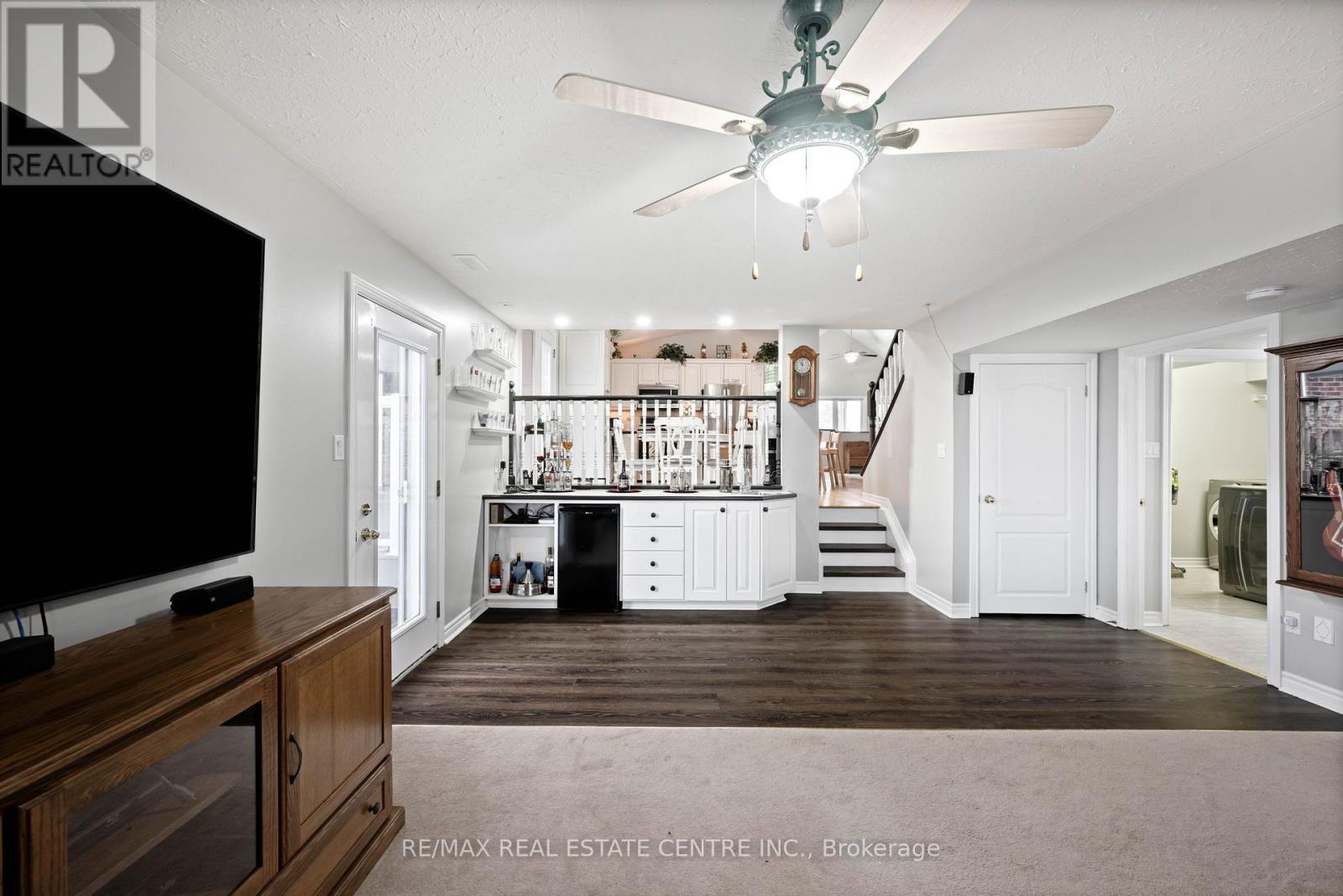 395115 County Road 12 Road, Amaranth, ON - Indoor Photo Showing Other Room