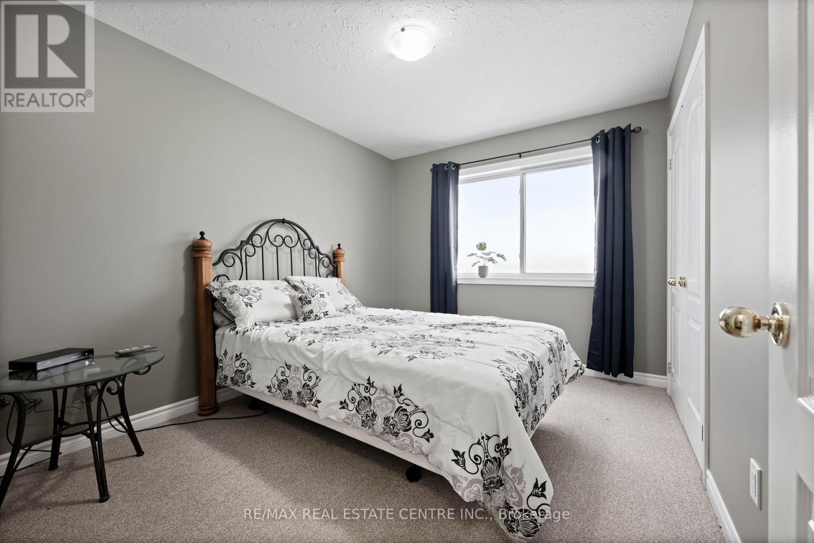 395115 County Road 12 Road, Amaranth, ON - Indoor Photo Showing Bedroom
