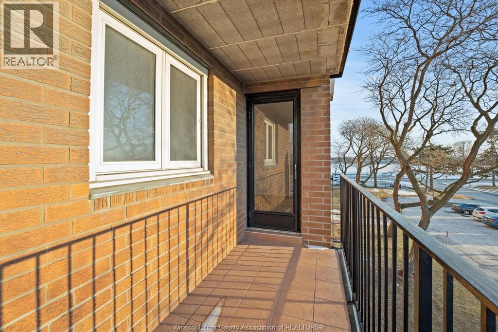 6550 Thornberry Unit# 6550, Windsor, ON - Outdoor With Balcony With Exterior