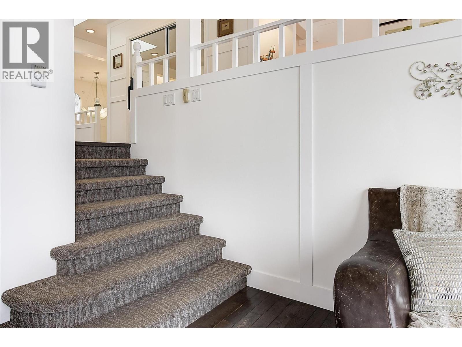 15 Traders Cove Road, Kelowna, BC - Indoor Photo Showing Other Room