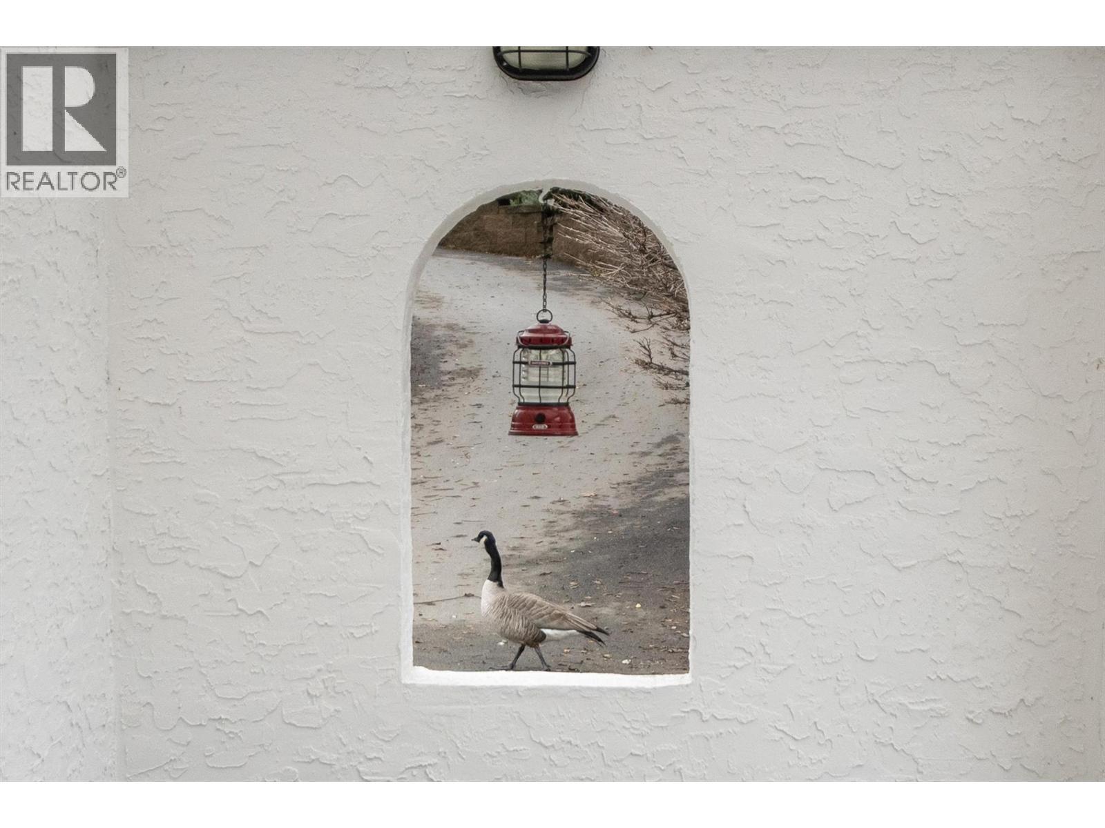 15 Traders Cove Road, Kelowna, BC -