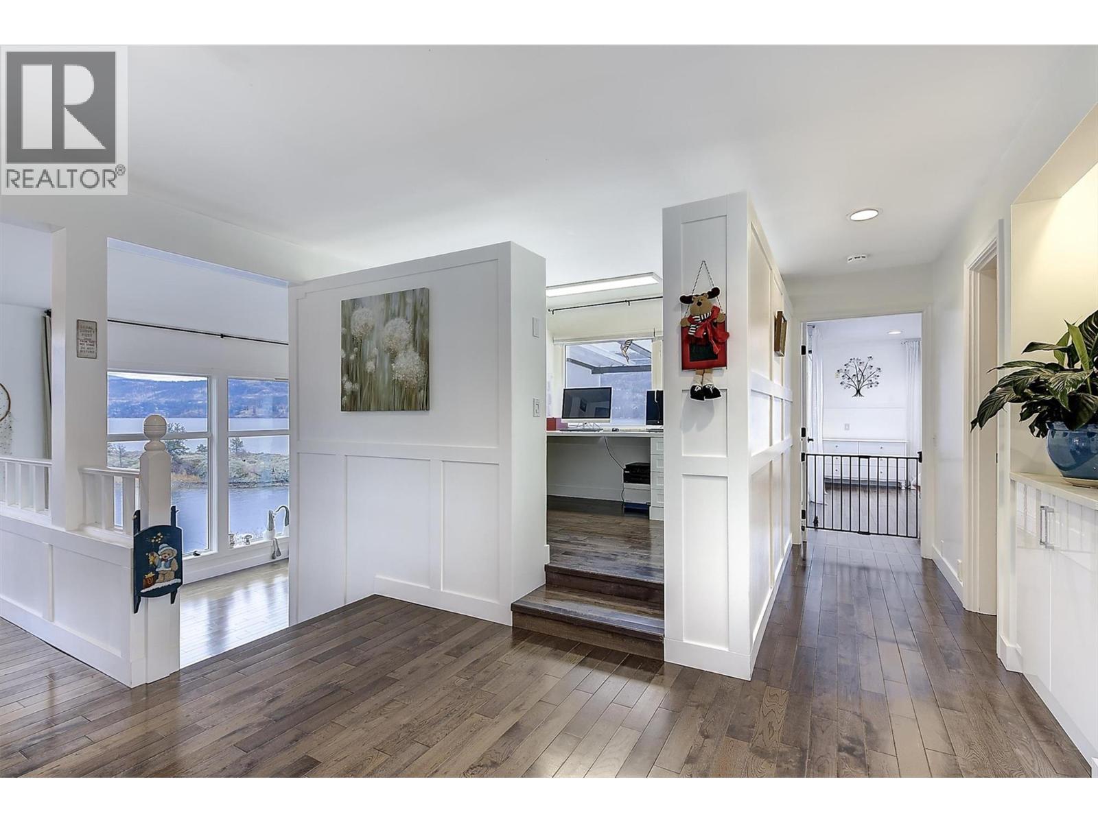 15 Traders Cove Road, Kelowna, BC - Indoor Photo Showing Other Room