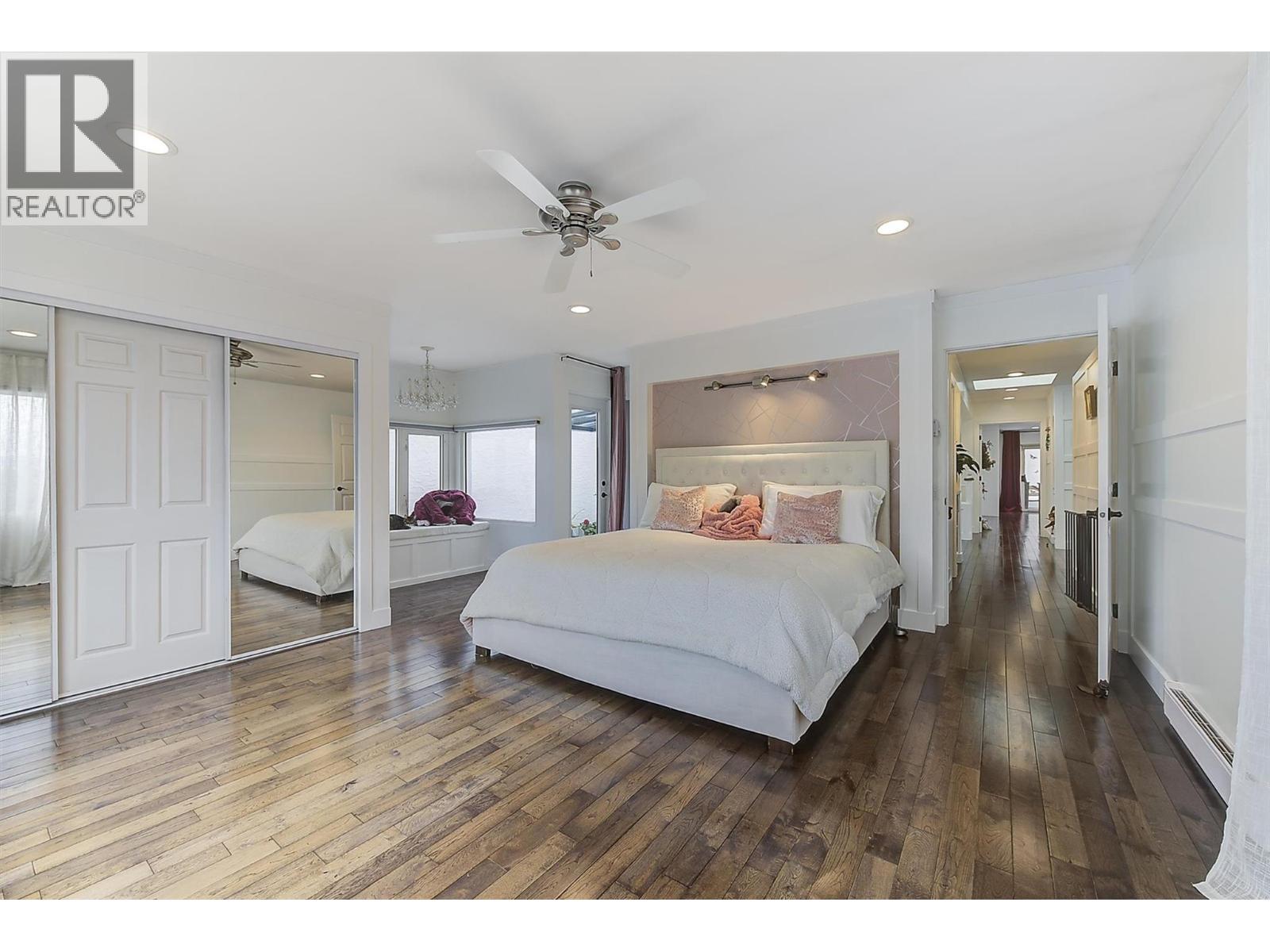 15 Traders Cove Road, Kelowna, BC - Indoor Photo Showing Bedroom