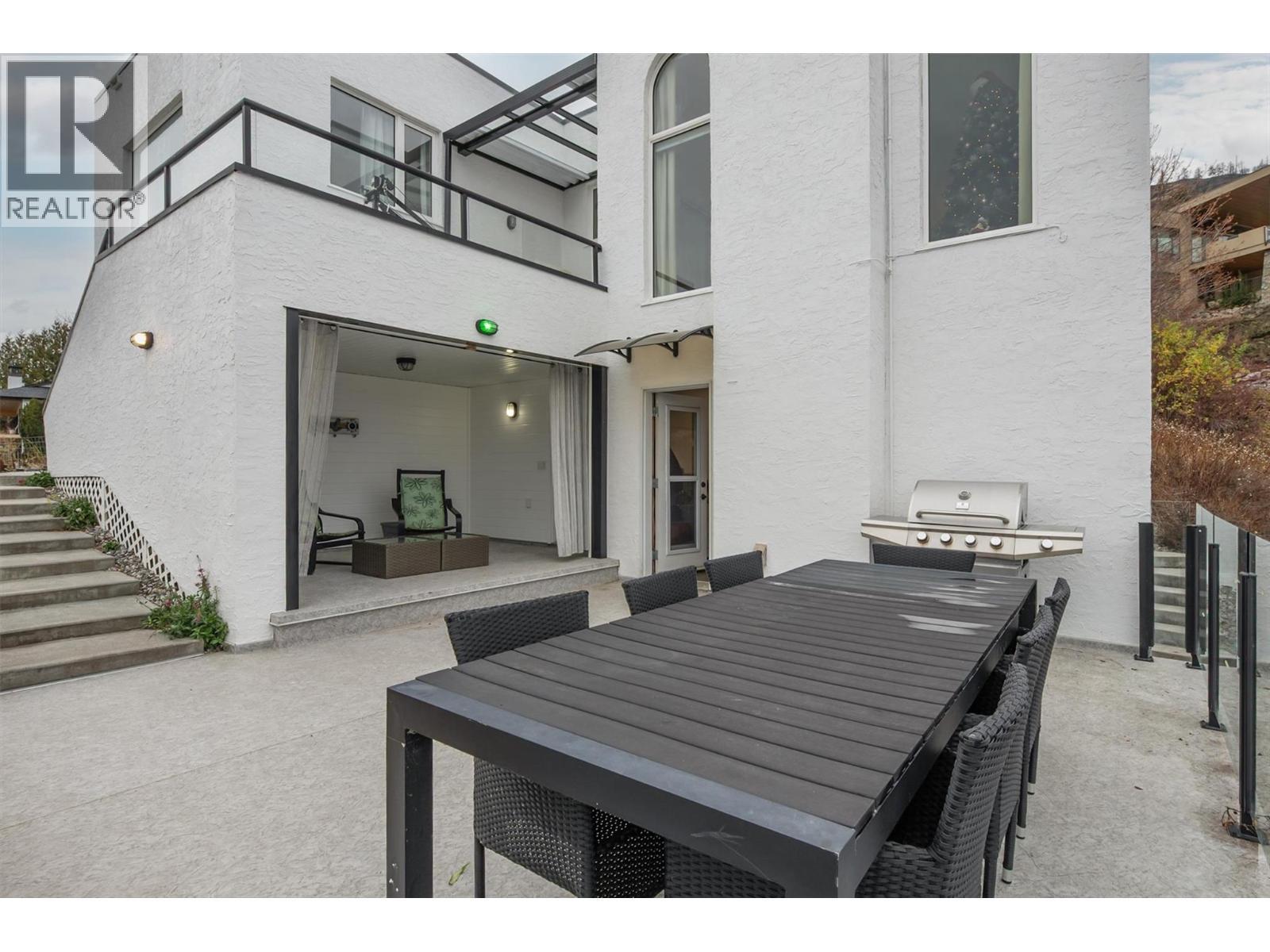 15 Traders Cove Road, Kelowna, BC - Outdoor With Exterior