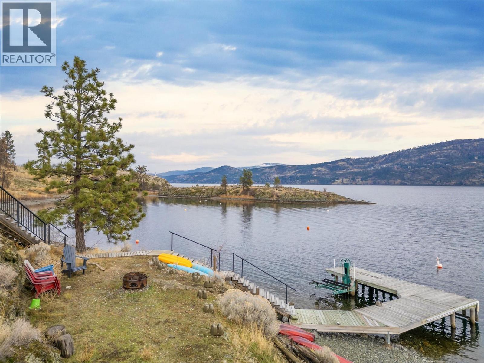 15 Traders Cove Road, Kelowna, BC - Outdoor With Body Of Water With View