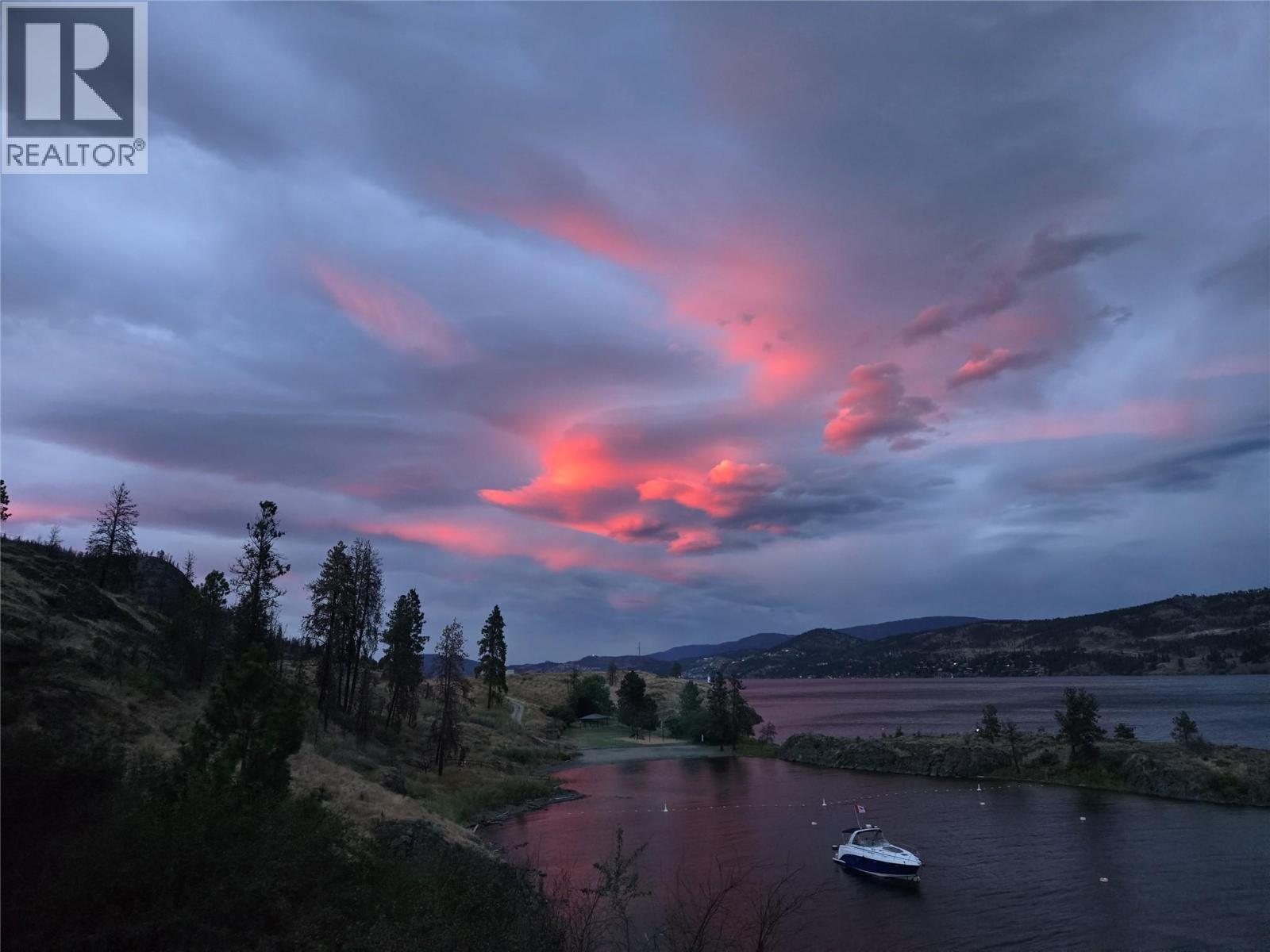 15 Traders Cove Road, Kelowna, BC - Outdoor With Body Of Water With View
