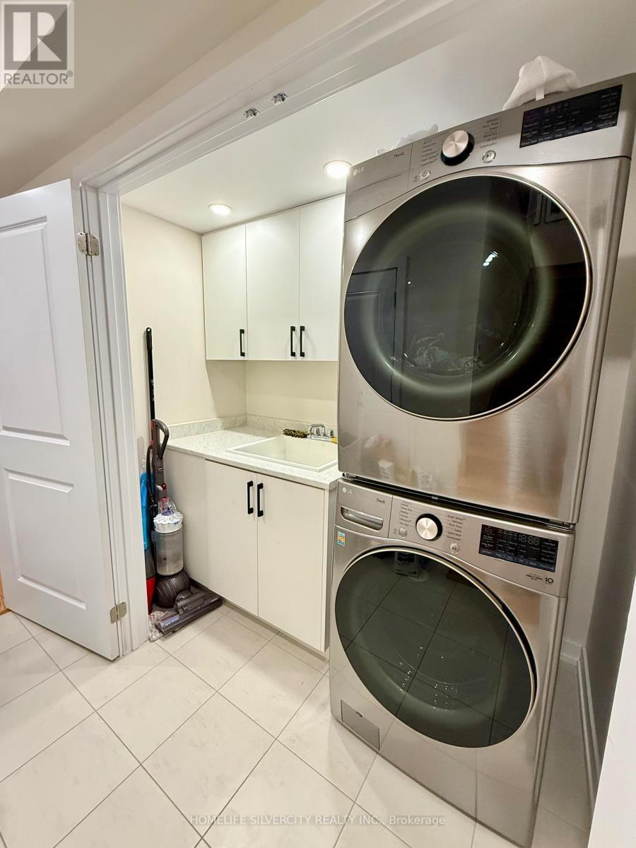 42 Chiffon Street, Vaughan, ON - Indoor Photo Showing Laundry Room