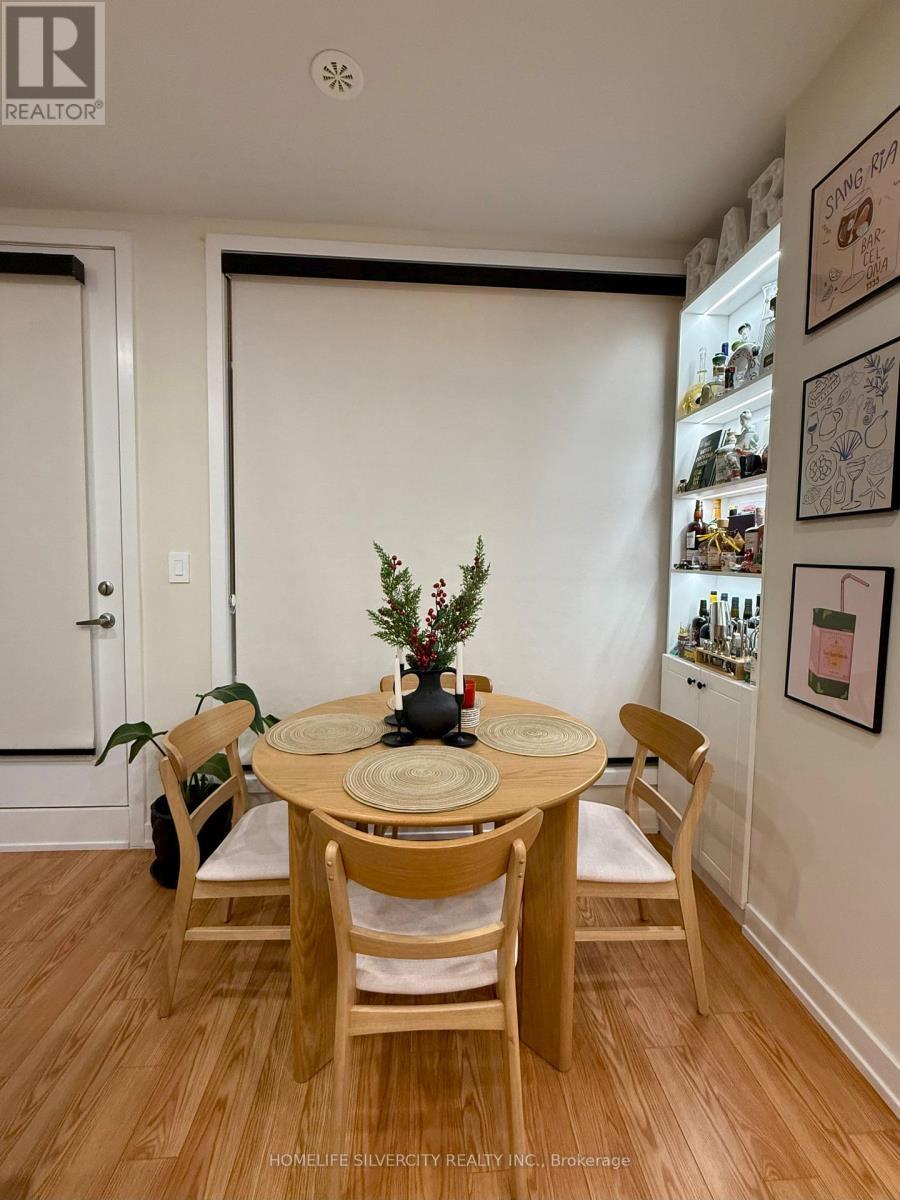 42 Chiffon Street, Vaughan, ON - Indoor Photo Showing Dining Room