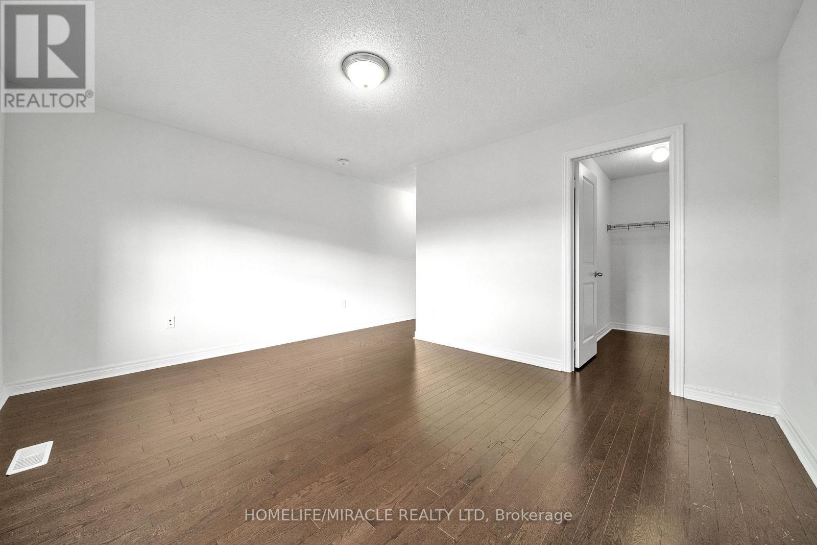 15 Finegan Circle, Brampton, ON - Indoor Photo Showing Other Room