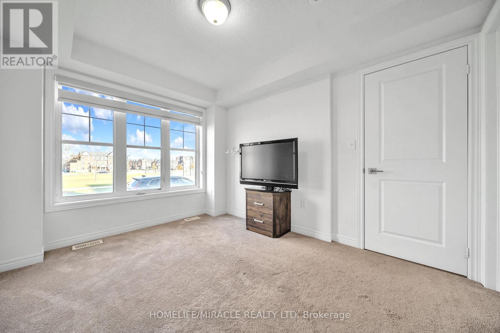 15 Finegan Circle, Brampton, ON - Indoor