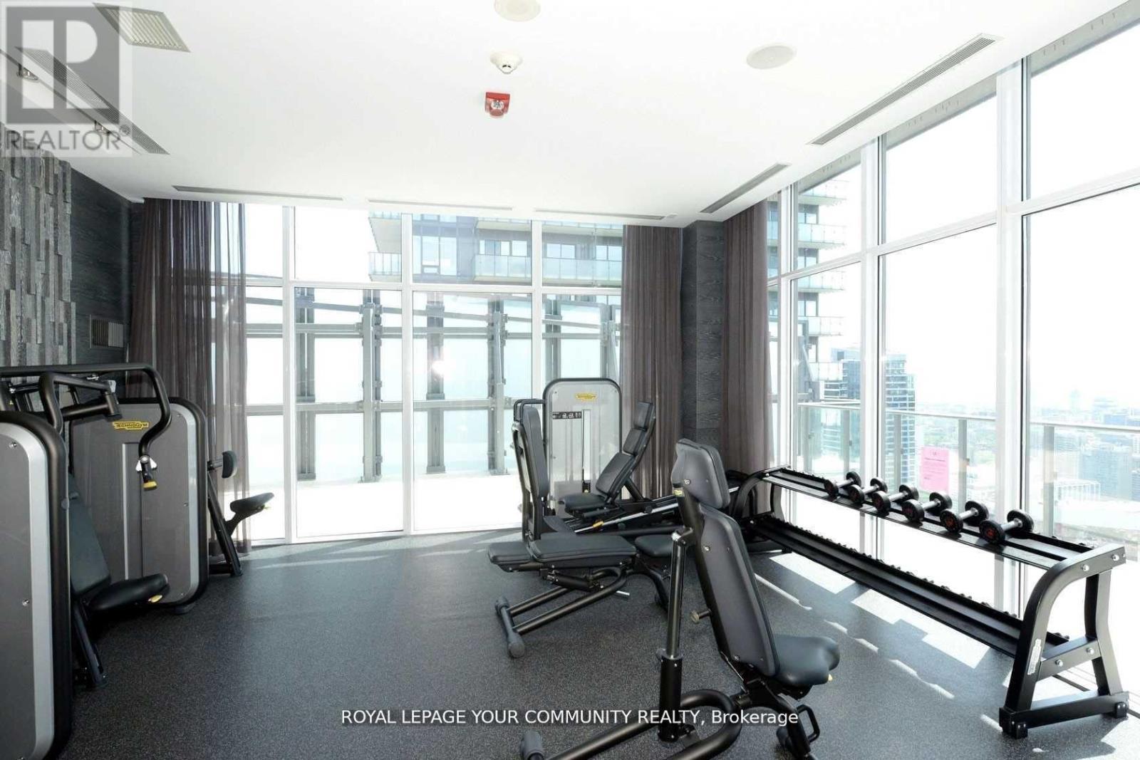1708 - 1080 Bay Street, Toronto, ON - Indoor Photo Showing Gym Room