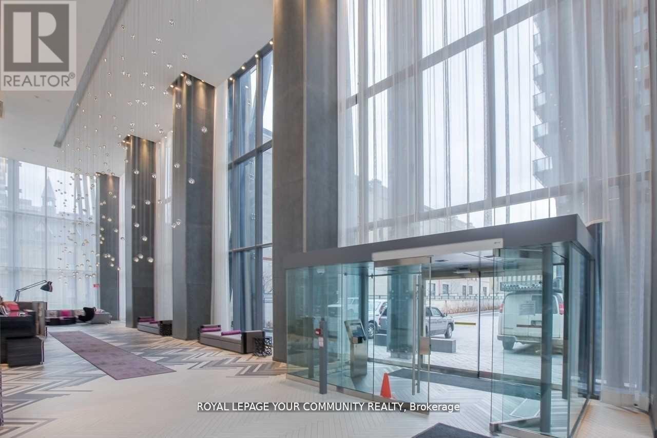 1708 - 1080 Bay Street, Toronto, ON - Indoor Photo Showing Other Room