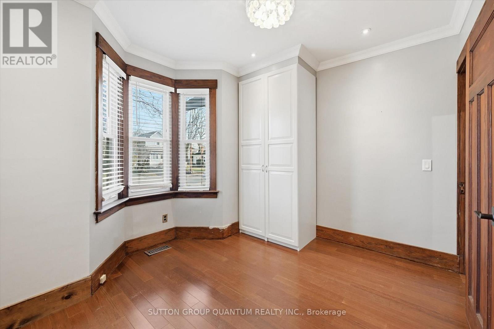 480 Nelson Avenue, Burlington, ON - Indoor Photo Showing Other Room