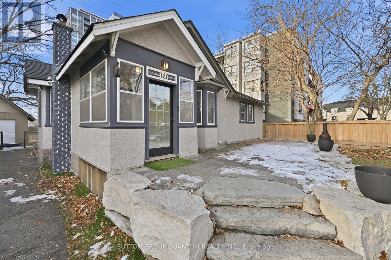 480 Nelson Avenue, Burlington, ON - Outdoor