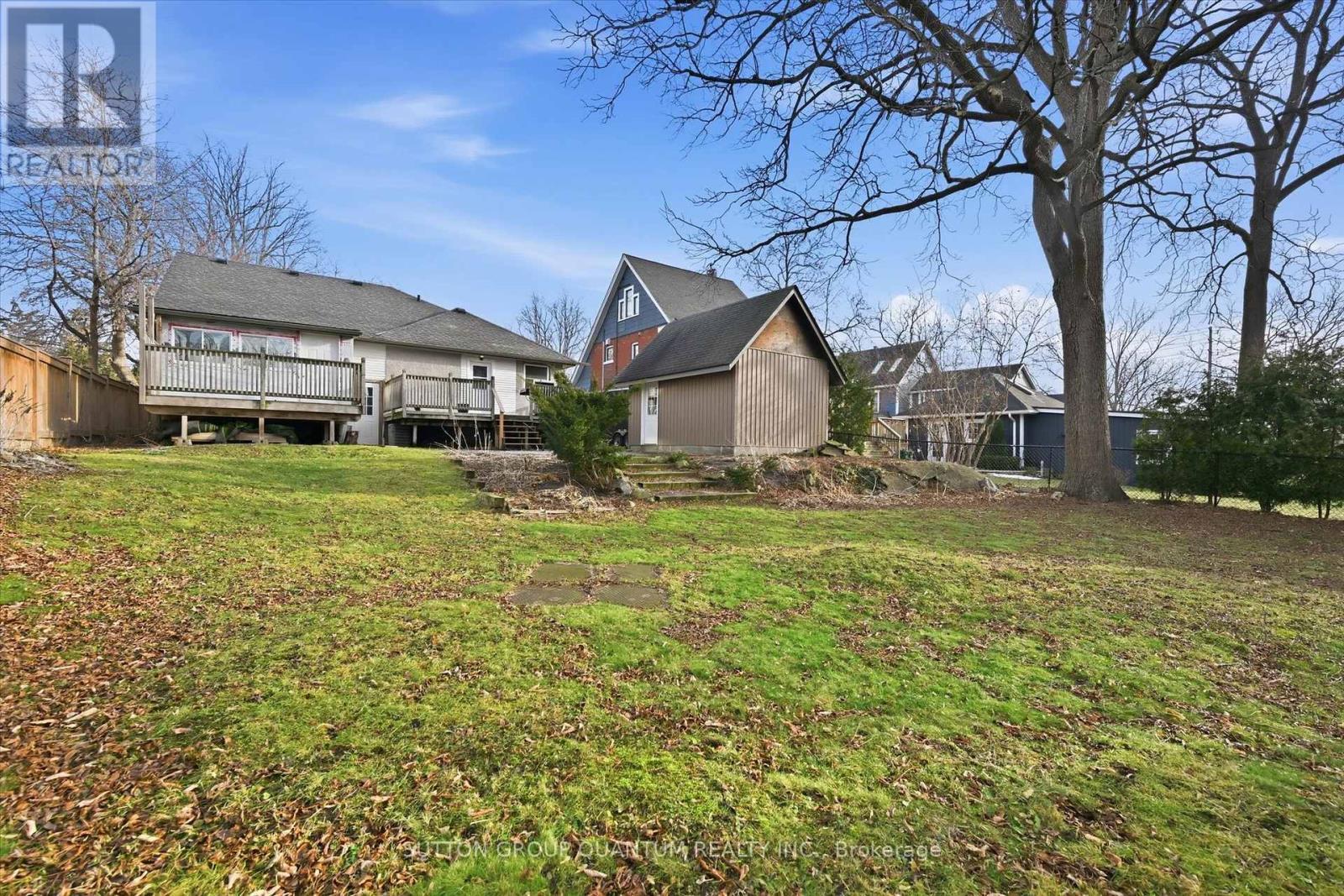 480 Nelson Avenue, Burlington, ON - Outdoor With Deck Patio Veranda