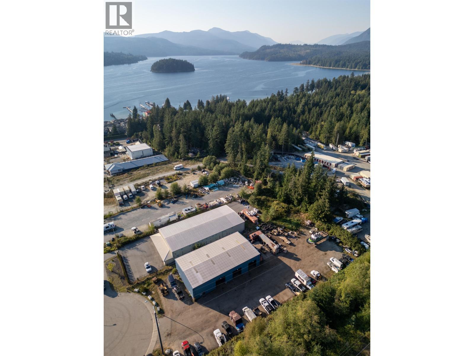 5480 Sechelt Inlet Crescent, Sechelt, BC