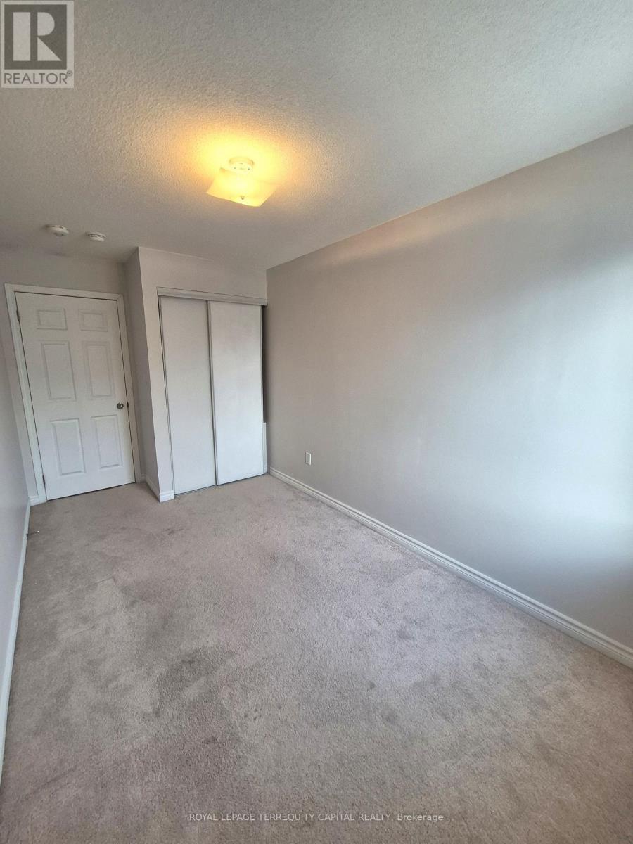 12 Dunsley Way, Whitby, ON - Indoor Photo Showing Other Room