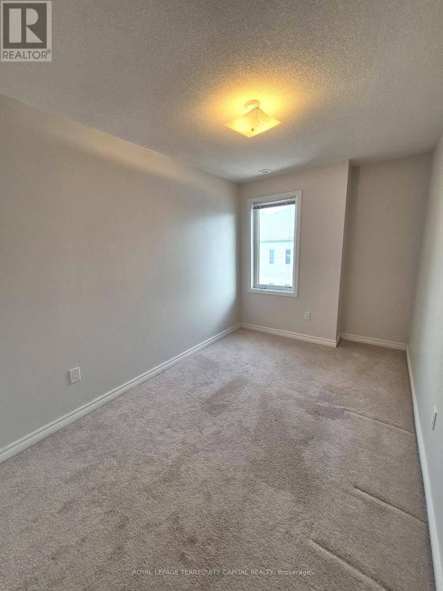 12 Dunsley Way, Whitby, ON - Indoor Photo Showing Other Room