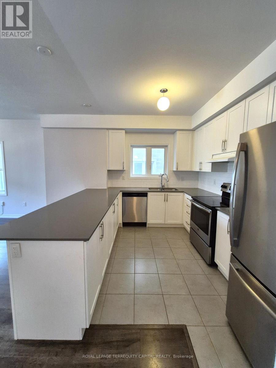 12 Dunsley Way, Whitby, ON - Indoor Photo Showing Kitchen With Stainless Steel Kitchen