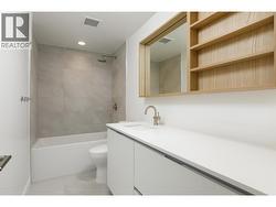 Main Bath 4 PCE -
