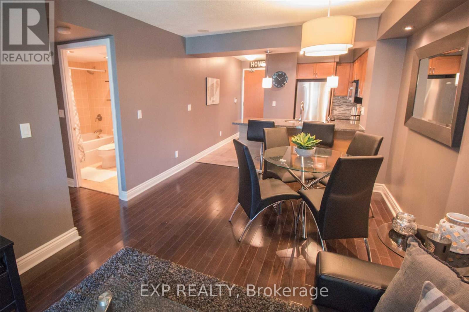 506 - 219 Fort York Boulevard, Toronto, ON - Indoor Photo Showing Dining Room