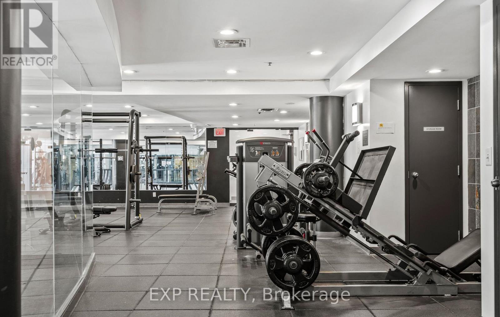 506 - 219 Fort York Boulevard, Toronto, ON - Indoor Photo Showing Gym Room